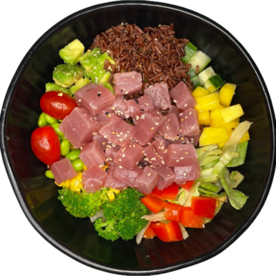 23. Poke Bowl – Thunfisch <!--Poke Bowl - Thunfisch - alle Poke Bowl Gerichte werden mit rotem Reis, Broccoli, Zucchini, Karotten, Gurken, Avocado, rotem Paprika, Tomaten, Mais und Salat zubereitet, sowie mit einer Soße nach Wahl serviert -->